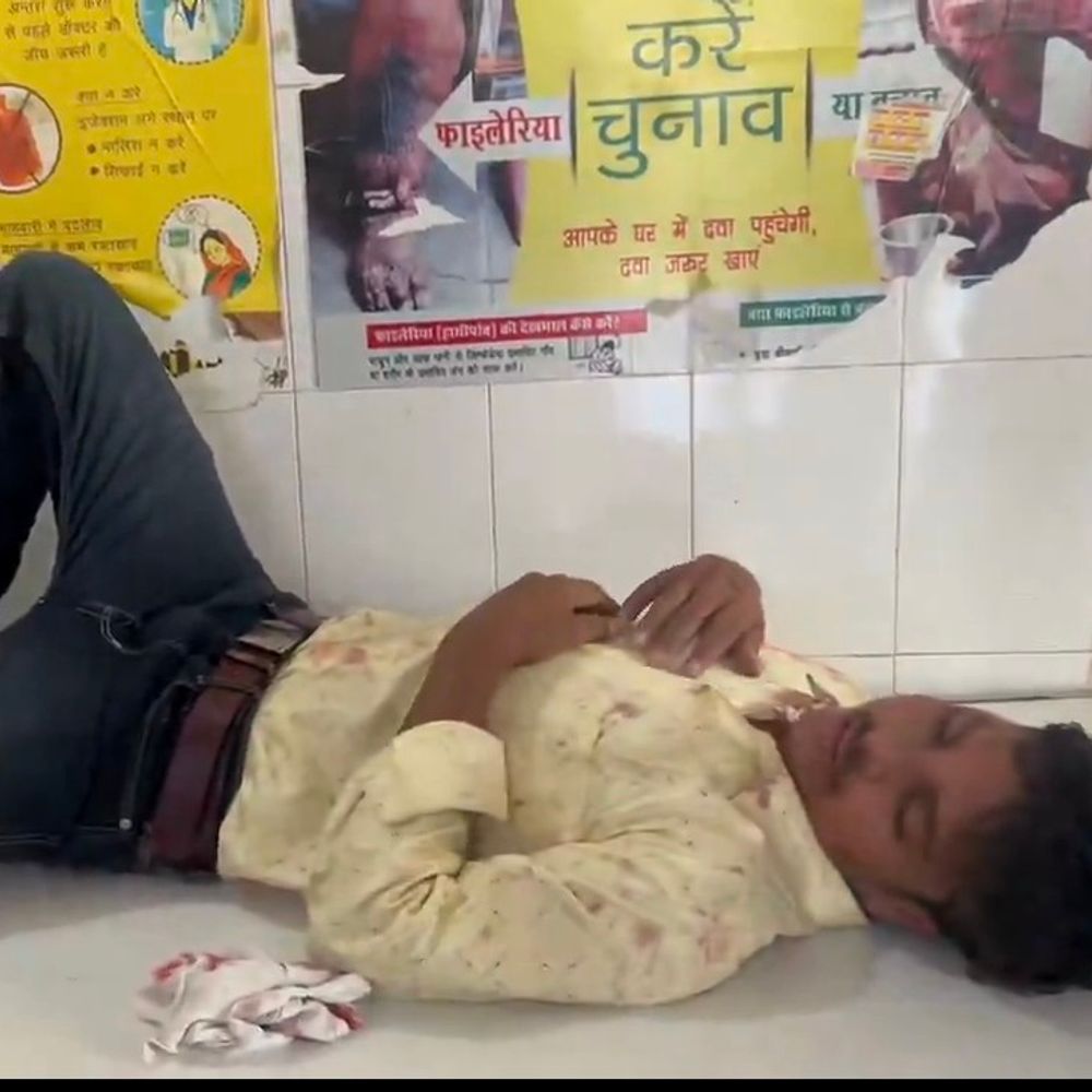 हरदोई में दो बाइकों की आमने-सामने भिड़ंत:महिला समेत तीन घायल, एक की हालत नाजुक, मेडिकल कॉलेज रेफर
