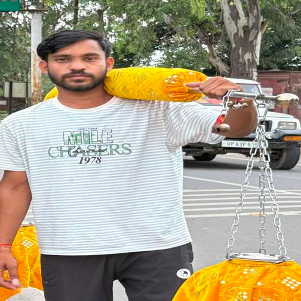 
                 इंदौर में कार की टक्कर से कांवड़िए की मौत:दोस्तों के साथ ओंकारेश्वर से उज्जैन जा रहा था; तेजाजी नगर बायपास पर हादसा 
            