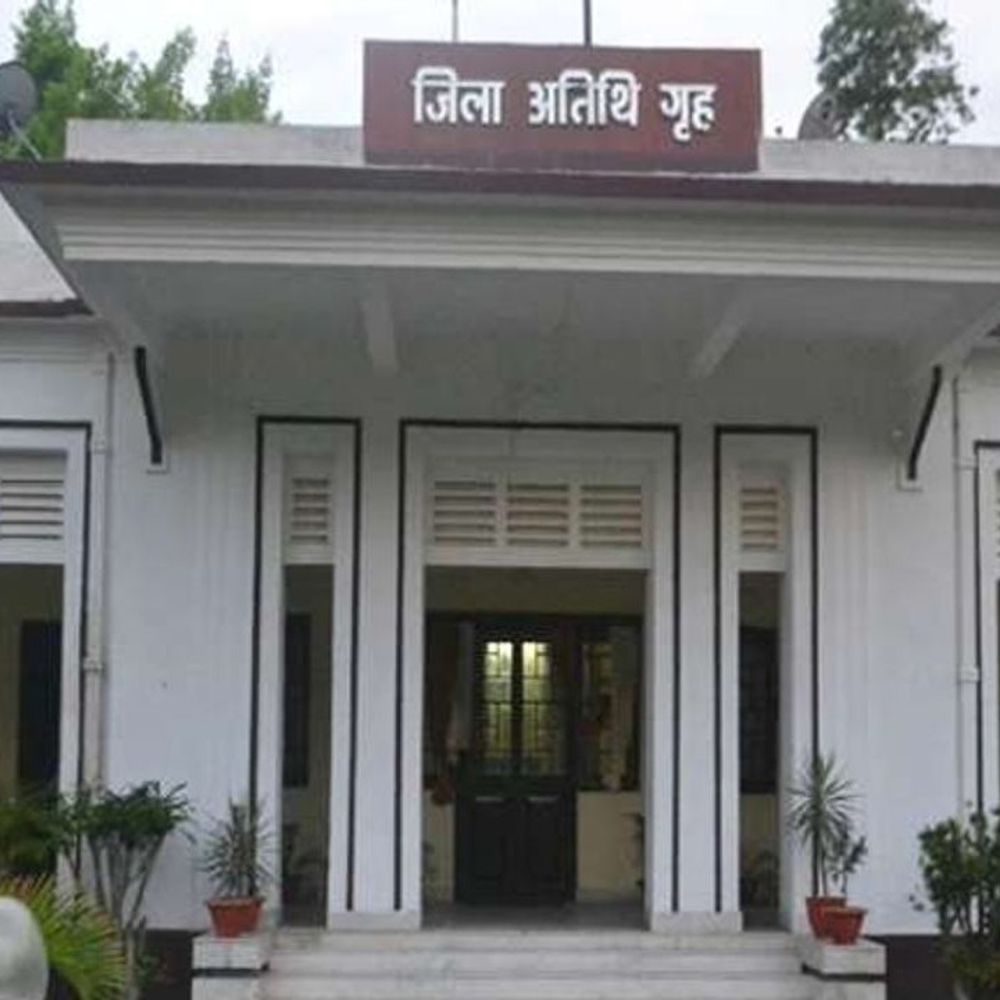 
                 अब आमजन भी बुक कर सकेंगे MP के PWD रेस्ट-हाउस:267 भवनों में ऑनलाइन सुविधा शुरू, 12 साल बाद बढ़ा किराया, नई दरें लागू 
            