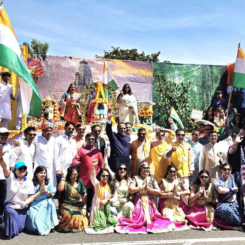 
                 अमेरिका की सिलिकॉन वैली में गूंजी अहिल्याबाई की गौरवगाथा:MP की झांकी को मिला ‘मोस्ट ब्यूटीफुल फ्लोट अवार्ड’, इंडिया डे परेड में हुई थी शामिल 
            