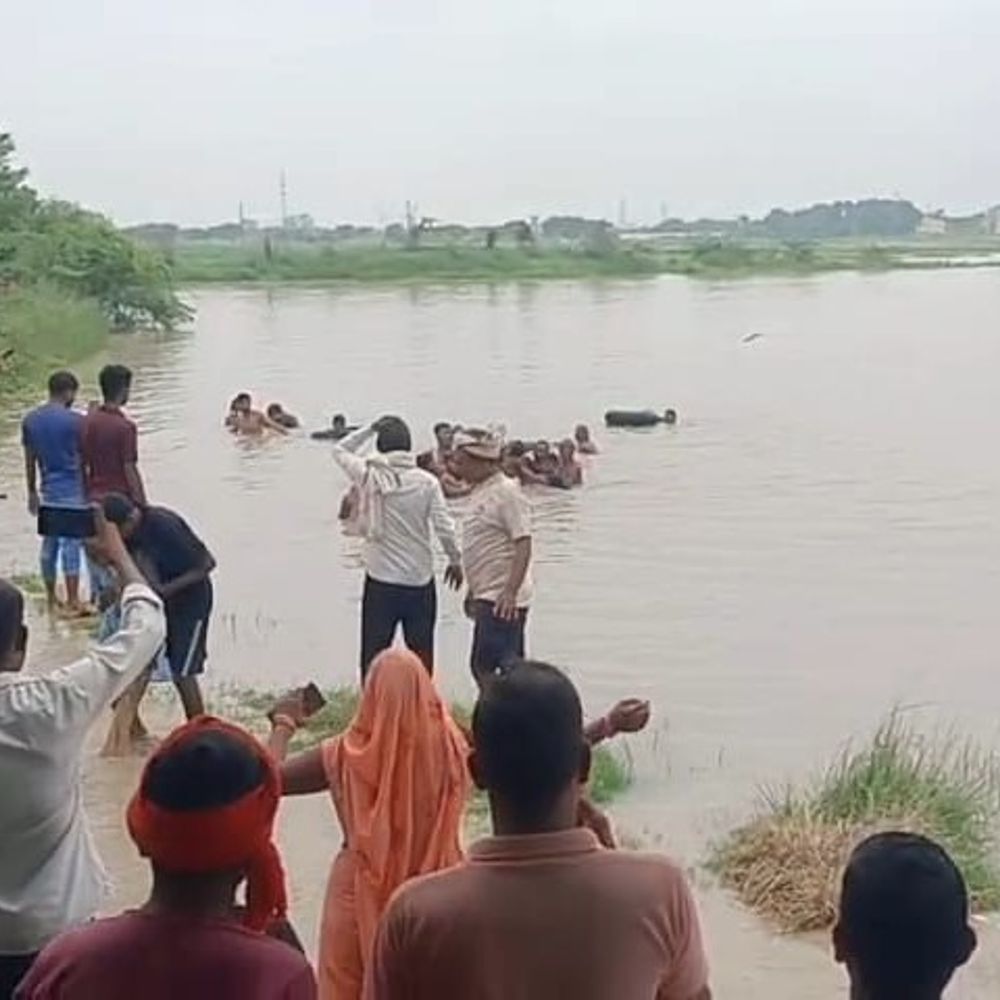 तालाब में नहाने गए छात्र की डूबने से मौत:भदोही में राखी से पहले बहन ने खो दिया इकलौता भाई, पांच बच्चे गए थे नहाने