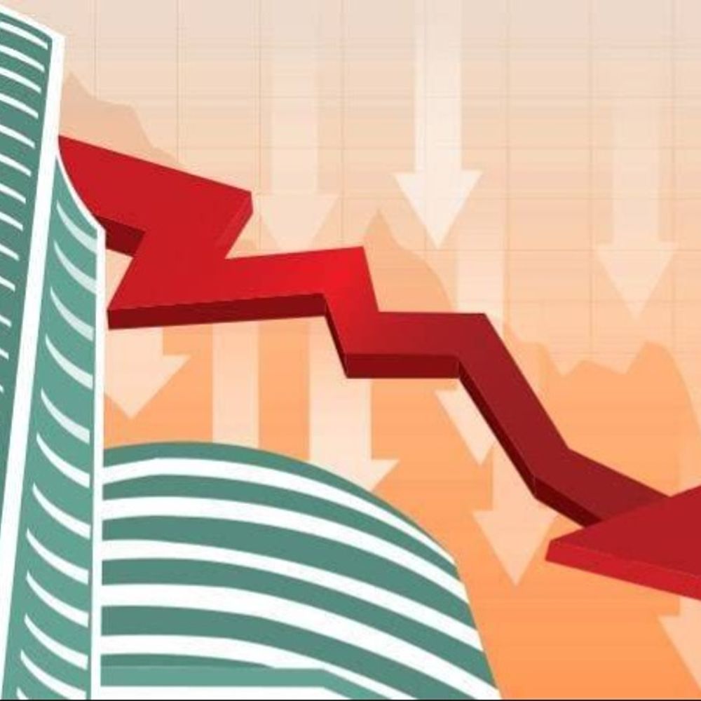 
                 सेंसेक्स में 100 अंक की गिरावट:77,300 पर कारोबार कर रहा, निफ्टी भी 50 अंक गिरा; ऑटो और मेटल शेयर्स में ज्यादा बिकवाली 
            