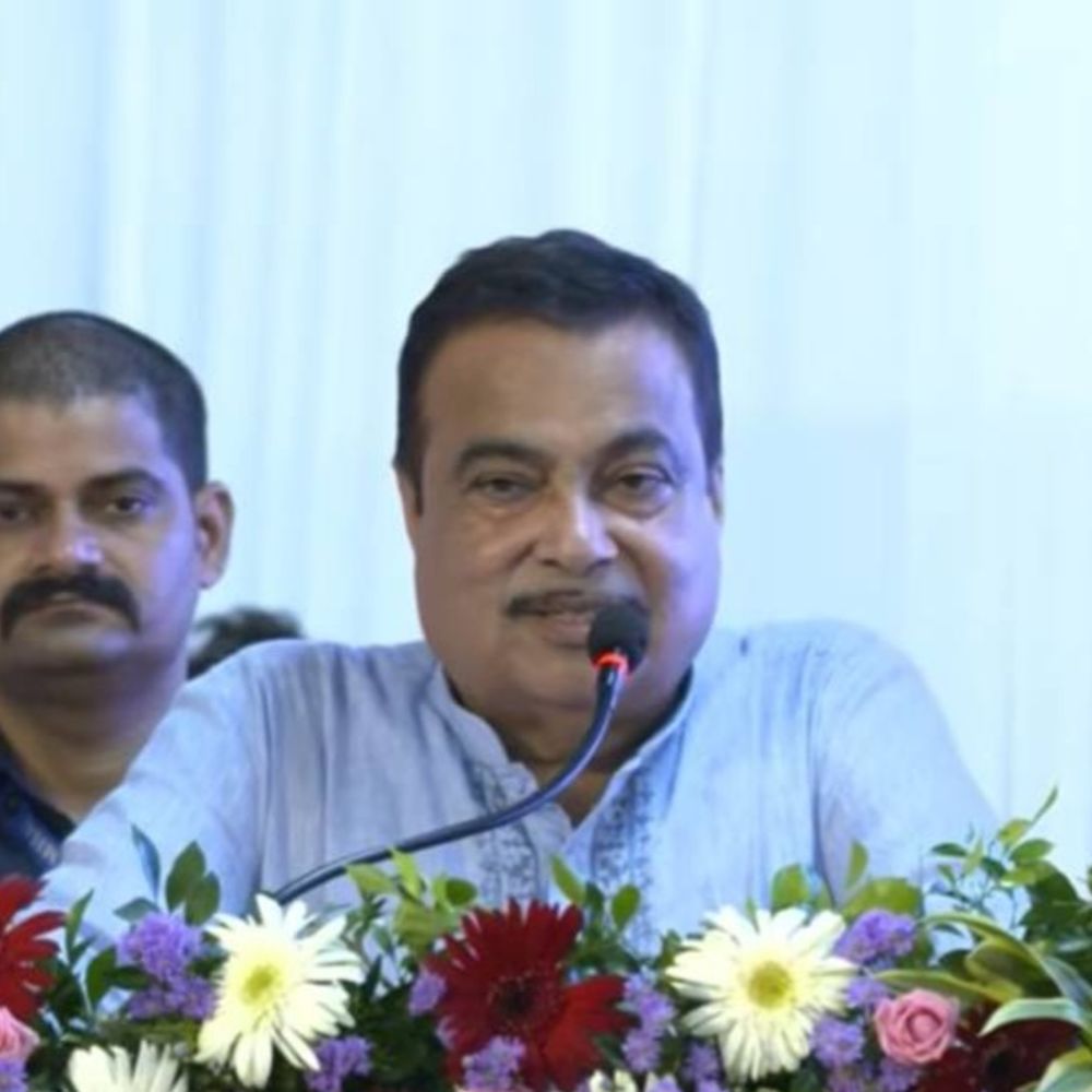 
                 नितिन गडकरी बोले- अब ज्यादा काम नहीं कर सकता:नई पीढ़ी को जिम्मेदारी सौंपनी चाहिए; नागपुर के कार्यक्रम में दिया बयान 
            