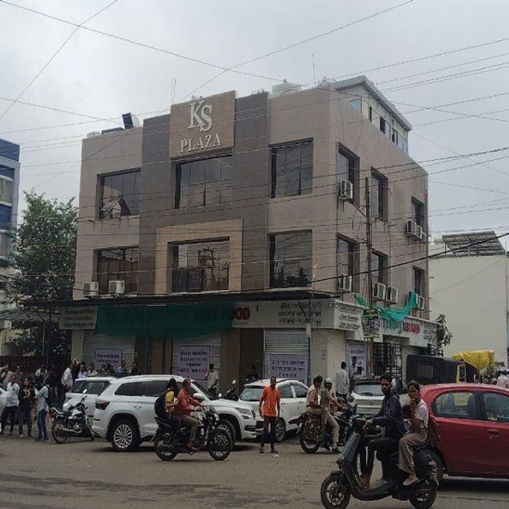 
                 बदल रहा निगम का स्टैंड:रहवासी में कारोबार: 750 प्रतिष्ठानों की समय सीमा खत्म, सीलिंग नहीं; नए नोटिस देना भी बंद 
            