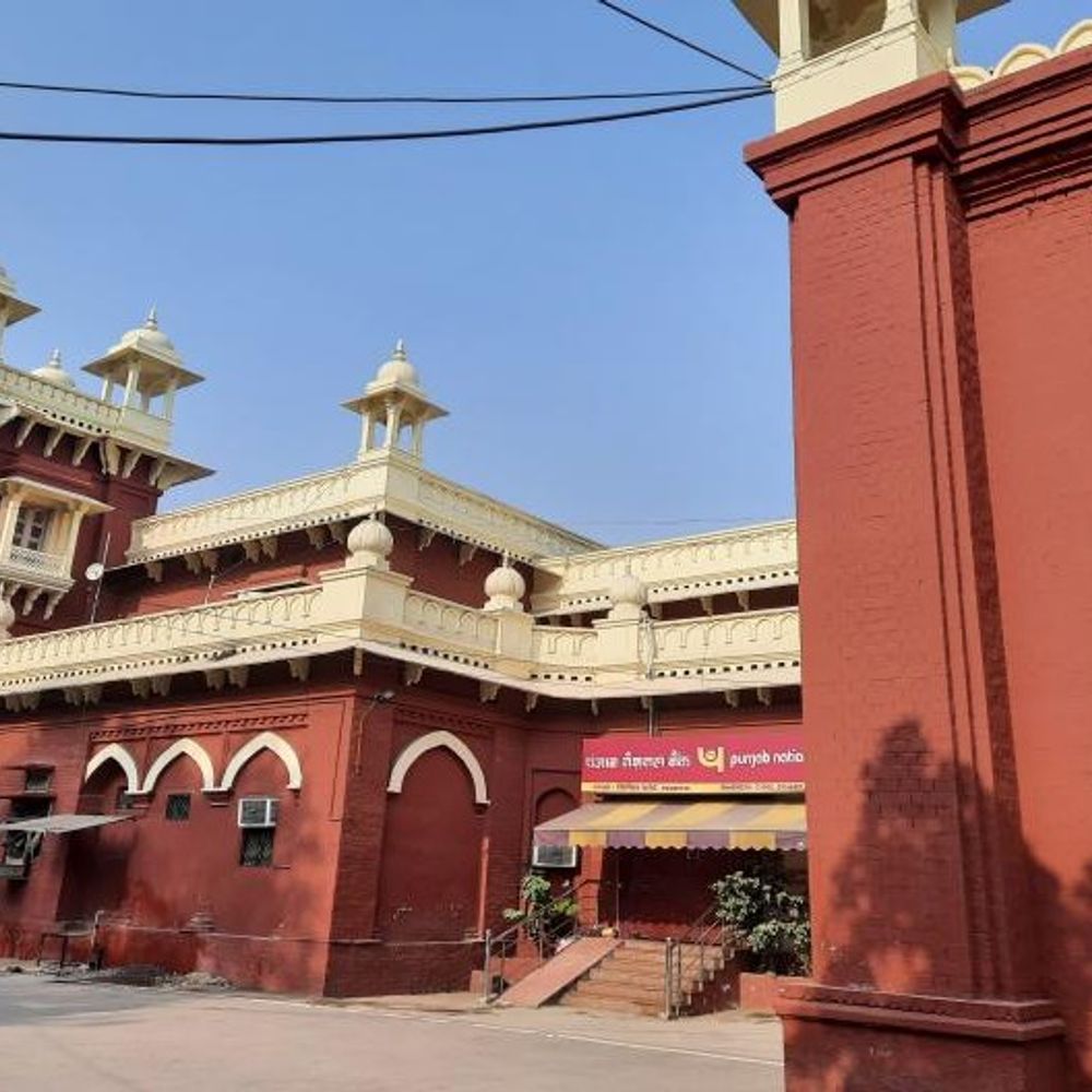 KCC लोन में रिश्वत लेने पर बैंक अफसर दोषी:दो बैंक अफसरों समेत 3 को 4-5 साल की सजा; 6 हजार रुपए मांगे थे
