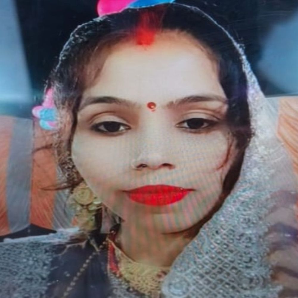 मायके में फंदे से लटका मिला विवाहिता का शव:शाहजहांपुर में शादी के 3 महीने बाद की आत्महत्या, पति पर दहेज उत्पीड़न का आरोप
