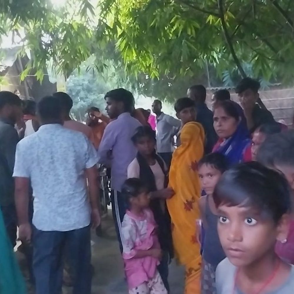 युवक की पिटाई, 45 दिन बाद इलाज के दौरान मौत:साहेबगंज में बदमाशों ने लोहे की रॉड से किया था हमला, पैतृक गांव पहुंचा शव