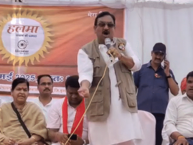 
                 पटवारी बोले- शाह को मंत्री पद से बर्खास्त किया जाए:राष्ट्रपति को पत्र लिखा, पीएम से पूछा- सेना के अपमान पर चुप्पी क्यों; सरकार ने केस की परमिशन रोकी थी 
            