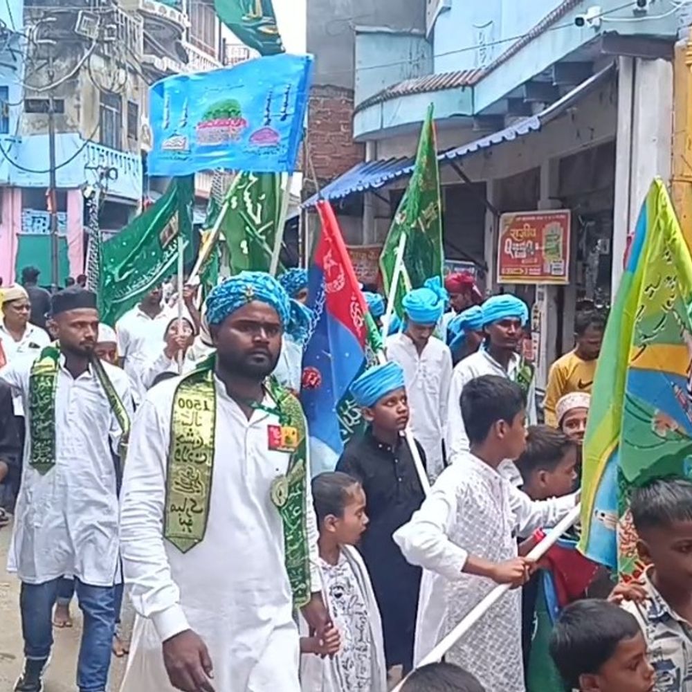 ईद-उल-मिलाद-उन-नबी का त्योहार, गूंजे 'या नबी' के नारे:चन्दौली के सकलडीहा में अकीदत और उत्साह के साथ मनाया गया