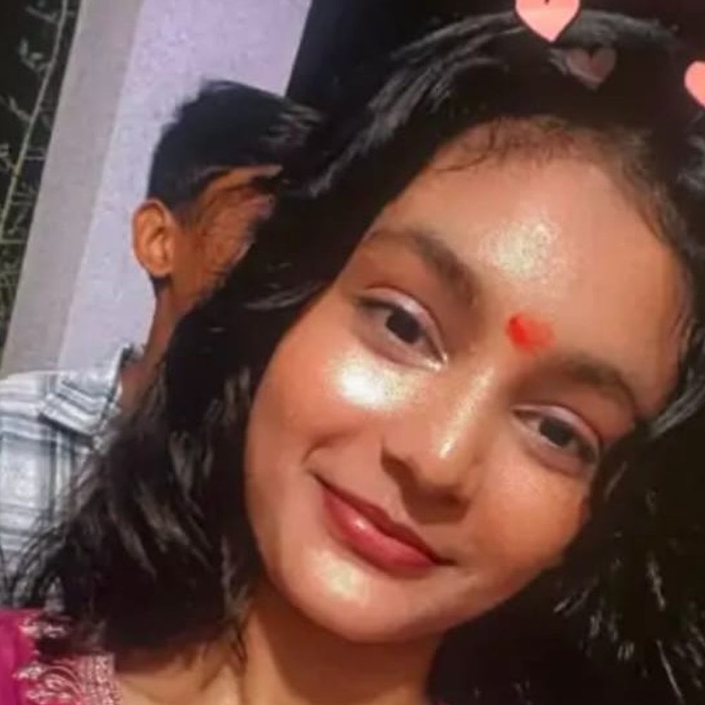 NEET की तैयारी कर रही छात्रा ने किया था सुसाइड:चंदौली में दादा बोले- ‘दिक्कत साझा करती तो यह कदम नहीं उठाती’