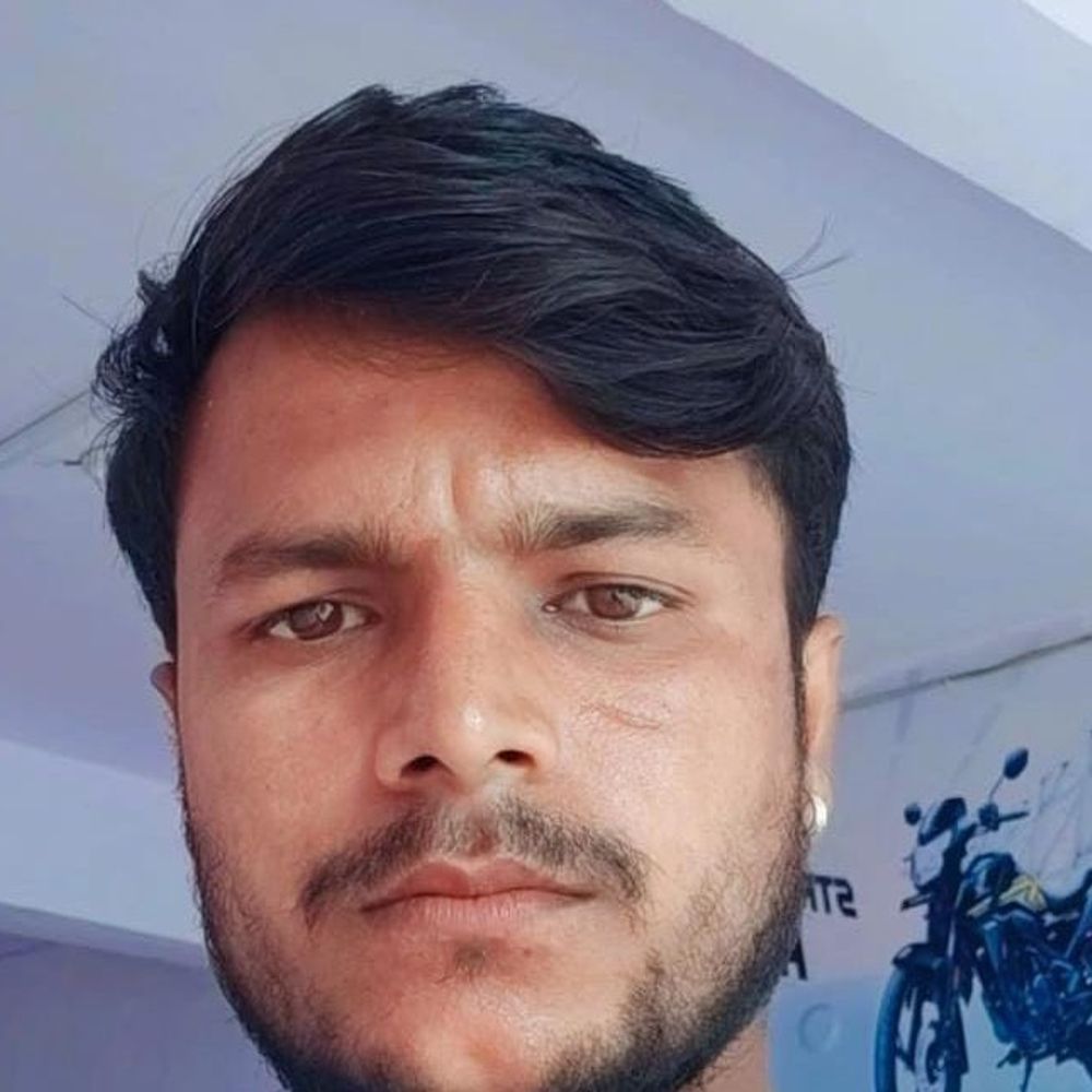 जहरीले कीड़े के काटने से युवक की मौत:सैफई ले जाते समय रास्ते में तोड़ा दम, पोस्टमार्टम से होगा मौत का कारण स्पष्ट