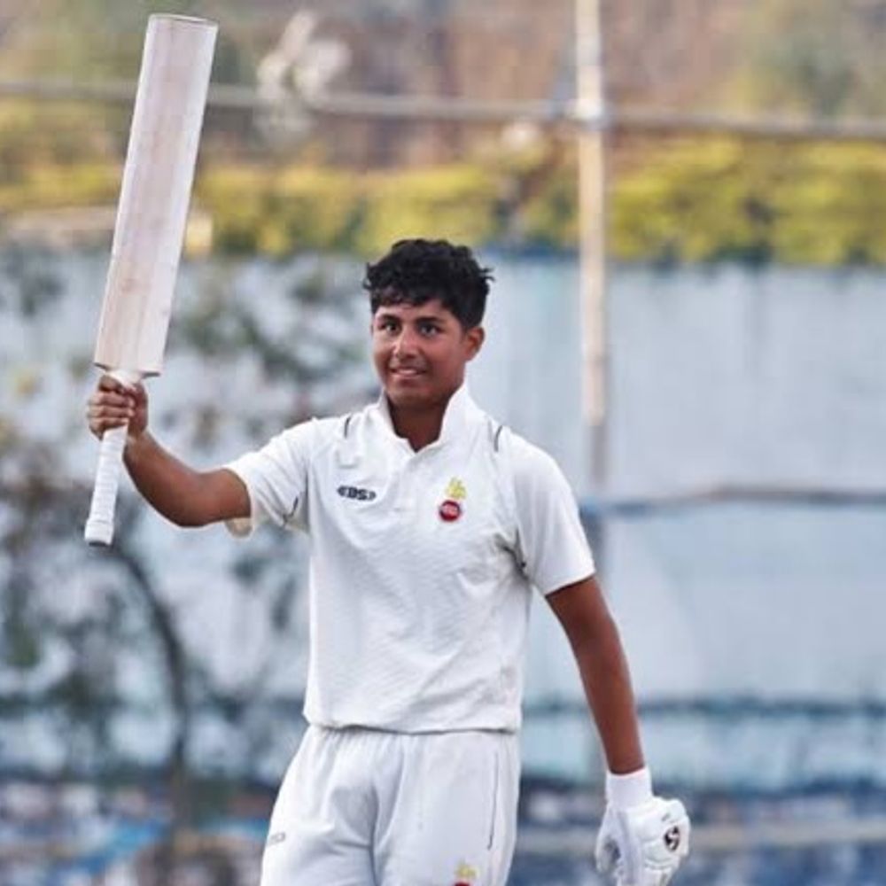 
                 सहवाग के बेटे आर्यवीर की U-19 टीम इंडिया में एंट्री:भारत-ऑस्ट्रेलिया सीरीज के लिए चुने गए; द्रविड़ के बेटे अन्वय भी वनडे टीम में 
            