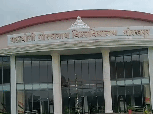5 साल में बढ़ गए 4 गुना से अधिक कोर्स:MGUG का रोजगारपरक शिक्षा पर जोर; CM योगी हैं कुलाधिपति