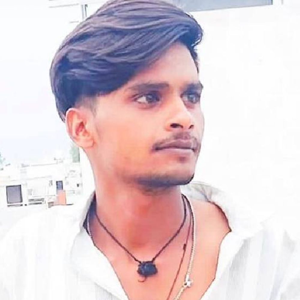 ‘लो हम तो जा रहे हैं, अब शहर से तुम्हारे’:सॉन्ग लगाकर रेप के आरोपी ने सुसाइड किया, झांसी में दो महीने पहले जेल से छूटा था