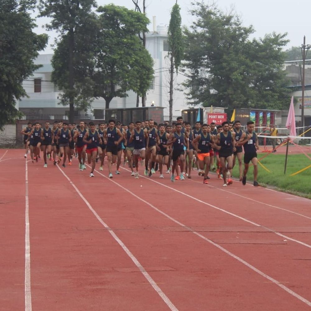 मुजफ्फरनगर के 1,030 युवाओं ने लगाई दौड़... 810 पास:बुढ़ाना, मुजफ्फरनगर और खतौली तहसील के 1,150 अभ्यर्थियों को बुलाया था, 29 अगस्त को जानसठ और शामली के युवा देंगे परीक्षा