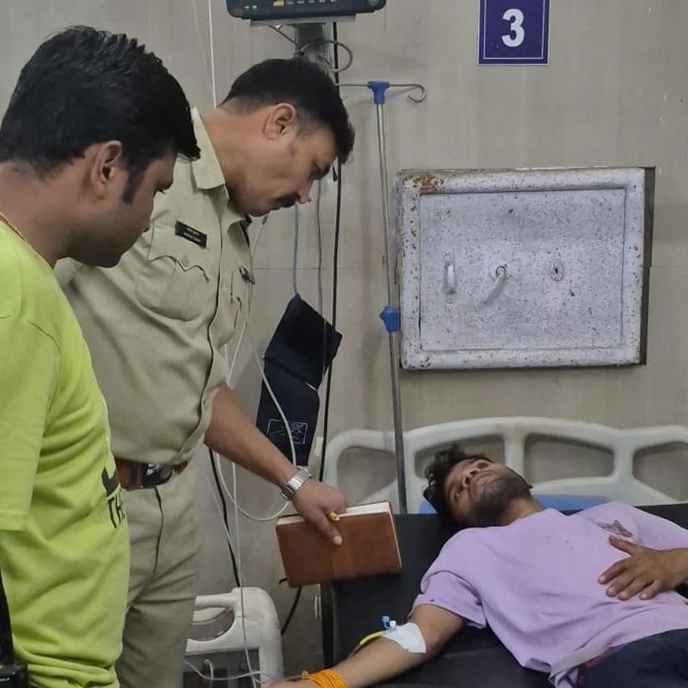 दुकान से लौटे रहे दो युवकों पर चाकू से हमला:एक गंभीर जबलपुर रेफर; घायलों ने कहा-6 बदमाशों ने किया वार, हम उसे नहीं जानते