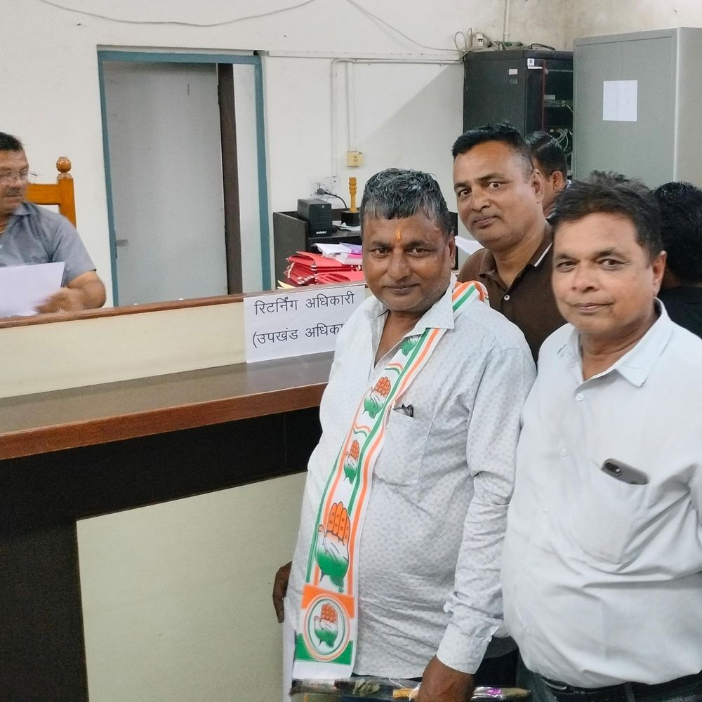 शिवगंज में नामांकन रैली में दिखा वार्डवासियों का उत्साह:दावेदारों ने गणपति वंदना कर विभिन्न मंदिरों में दर्शन के बाद भरा पर्चा