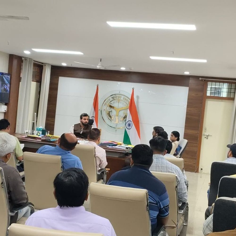 मथुरा-वृंदावन में जन्माष्टमी की तैयारियां तेज:मंदिरों और परिक्रमा मार्ग पर 3 शिफ्ट में सफाई; सड़क, लाइट और जलभराव पर भी फोकस