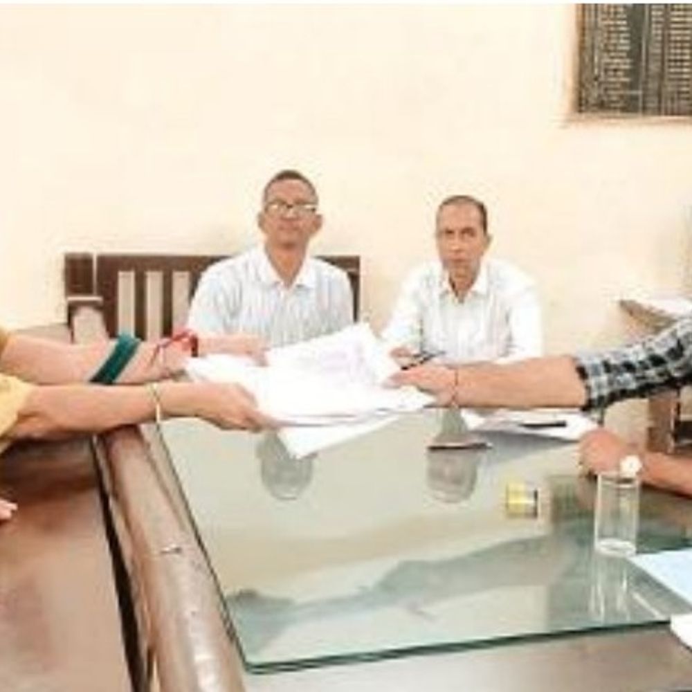 बूंदी नगर परिषद चुनाव: दूसरे दिन 78 नामांकन:समर्थकों का जमावड़ा, भाजपा-कांग्रेस की सूची अब भी अटकी