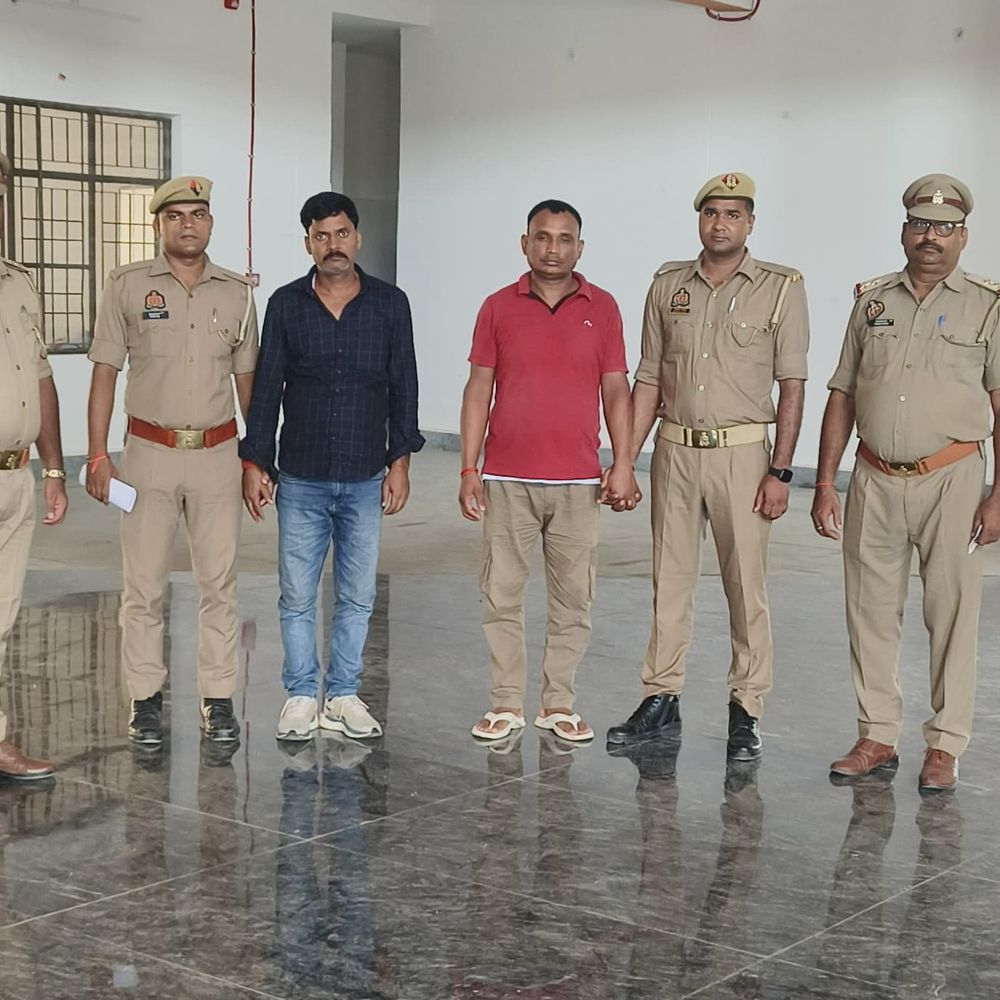 प्रतापगढ़ में पुलिसकर्मी पर कार चढ़ाने का प्रयास,2 आरोपी गिरफ्तार:पीआरवी गाड़ी भी क्षतिग्रस्त, ऑल्टो बरामद; 6 मुकदमा पहले दर्ज