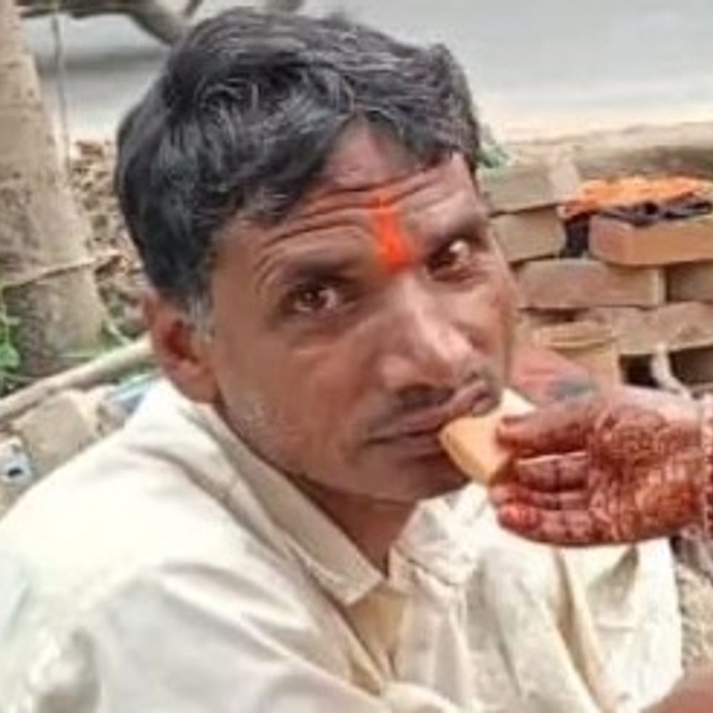 400 रुपए के विवाद में युवक की हत्या:गोरखपुर में कच्ची शराब कारोबारी पर पिटाई का आरोप, परिवार फरार