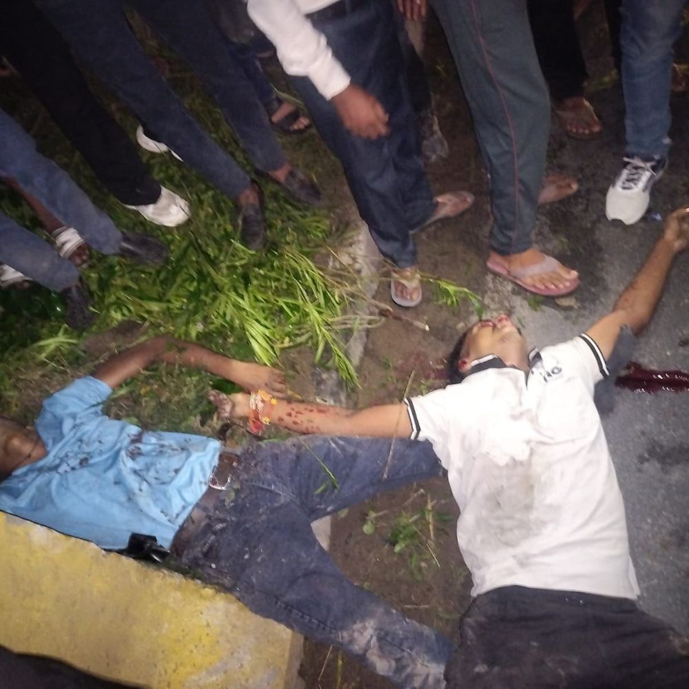सीतापुर में सड़क हादसे में जीजा-साले की मौत:NH 30 पर डिवाइडर से टकराई बाइक, रक्षाबंधन मनाकर लखनऊ जा रहे थे
