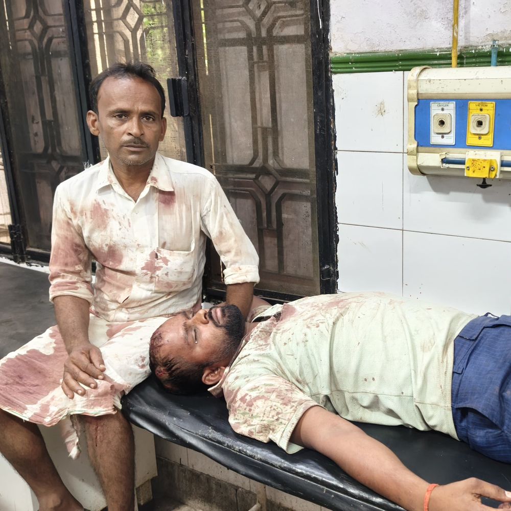 संभल में मकान-जमीन के विवाद में पिता-पुत्र से मारपीट:ईंट से हमला करने का आरोप, पीड़ित ने 5 लोगों के खिलाफ दी तहरीर