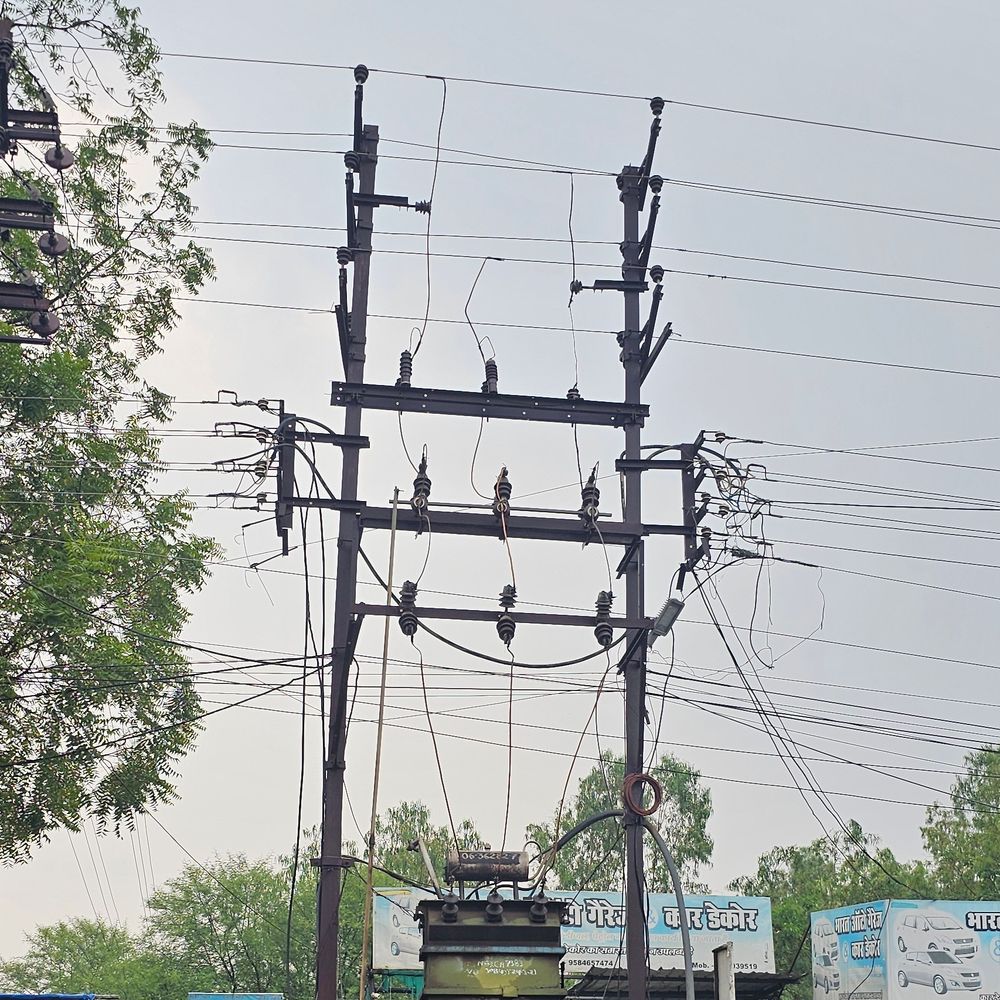 शाजापुर में मंगलवार को 4 घंटे बिजली कटौती:नए ट्रांसफार्मर लगेंगे, लाइट आपूर्ति प्रभावित रहेगी