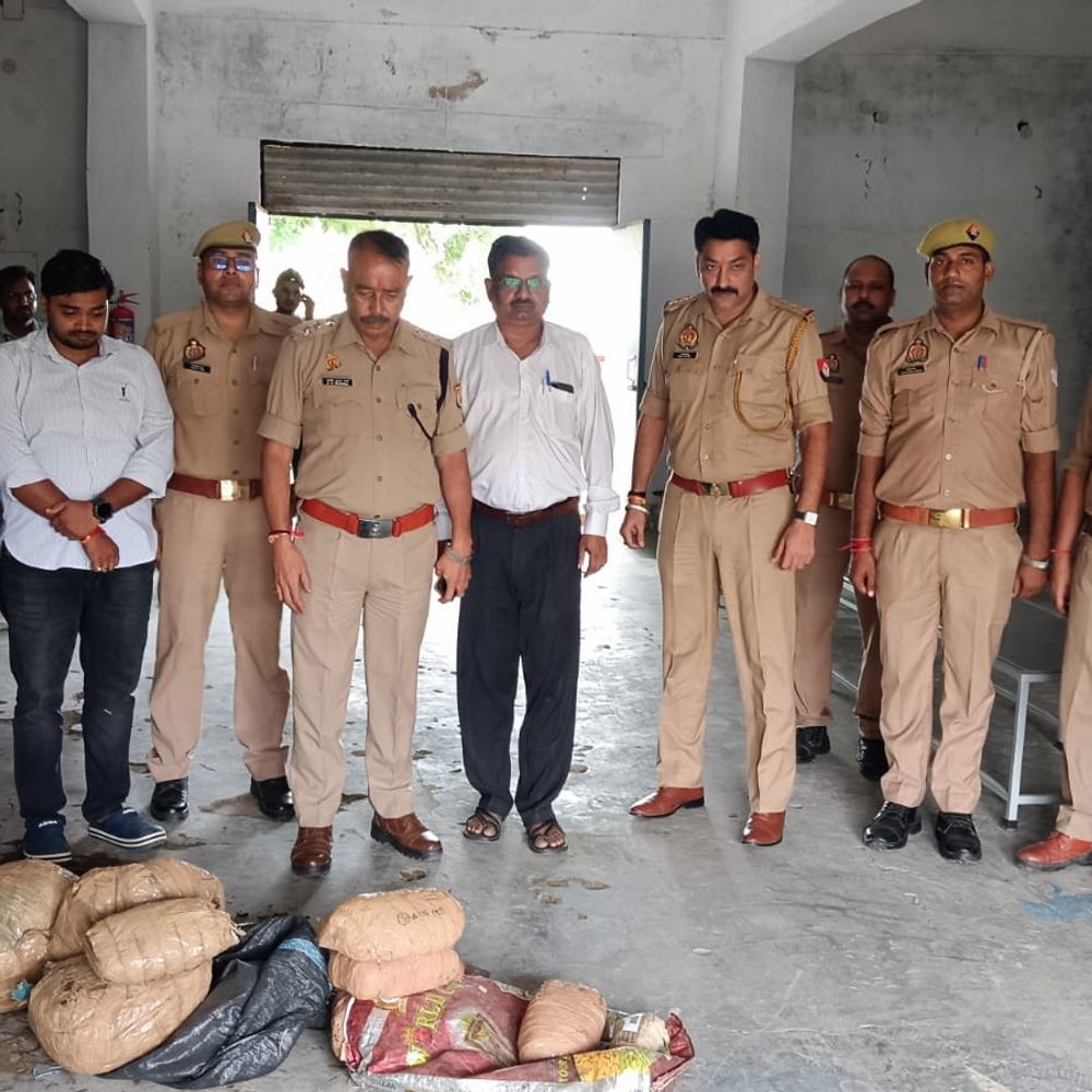 जालौन में 31.231 किलो मादक पदार्थ नष्ट:18.60 लाख रुपए कीमत का गांजा-चरस इन्सिनेरेटर में जलाया; चार चरणों में 1658 किलो से ज्यादा निस्तारण