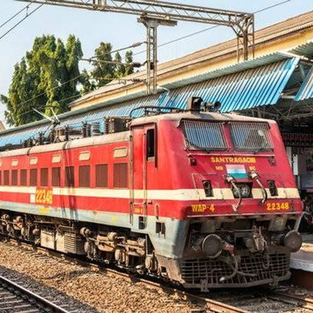 राजा मंडी स्टेशन पर दो ट्रेनों का ठहराव आंशिक रद्द:31 अगस्त से 31 दिसंबर तक रहेगा लागू, यात्री सुरक्षा और फुट ओवरब्रिज निर्माण के लिए फैसला