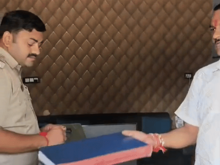 दतिया में होटल-होम स्टे की पुलिस ने की सघन चेकिंग:मेहमानों के दस्तावेज खंगाले; संदिग्ध गतिविधि पर तत्काल सूचना देने के निर्देश