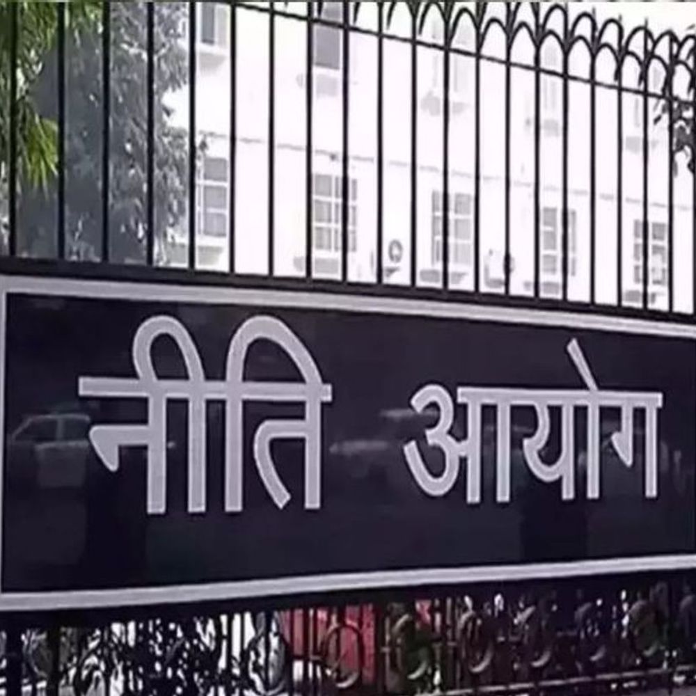 छत्तीसगढ़ पर ₹1.79 लाख करोड़ कर्ज, घाटा 5.32% पहुंचा:कांग्रेस:कांग्रेस संचार विभाग अध्यक्ष सुशील आनंद शुक्ला बोले- सरकार श्वेतपत्र जारी करे
