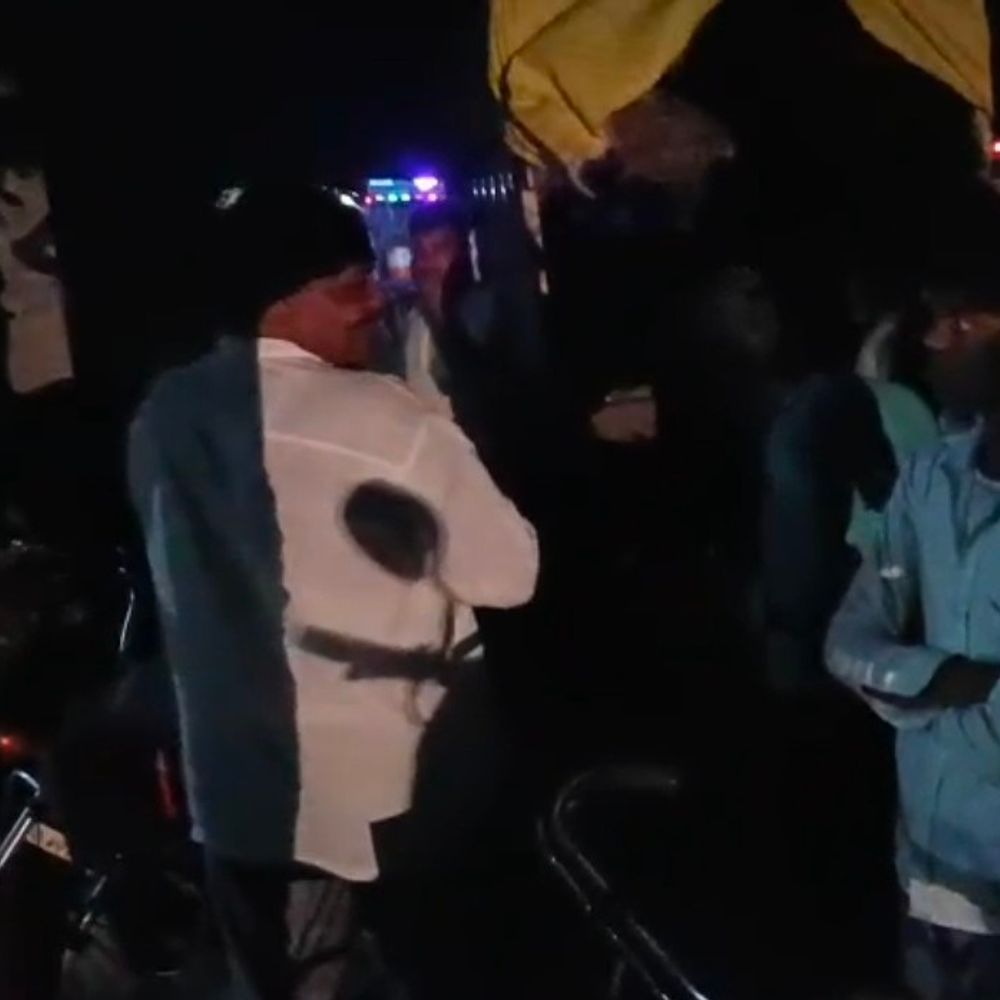 दो बाइकों की आमने-सामने टक्कर, युवक की मौत:विहिप नेता और उनकी बेटी समेत 3 घायल, अस्पताल में भर्ती