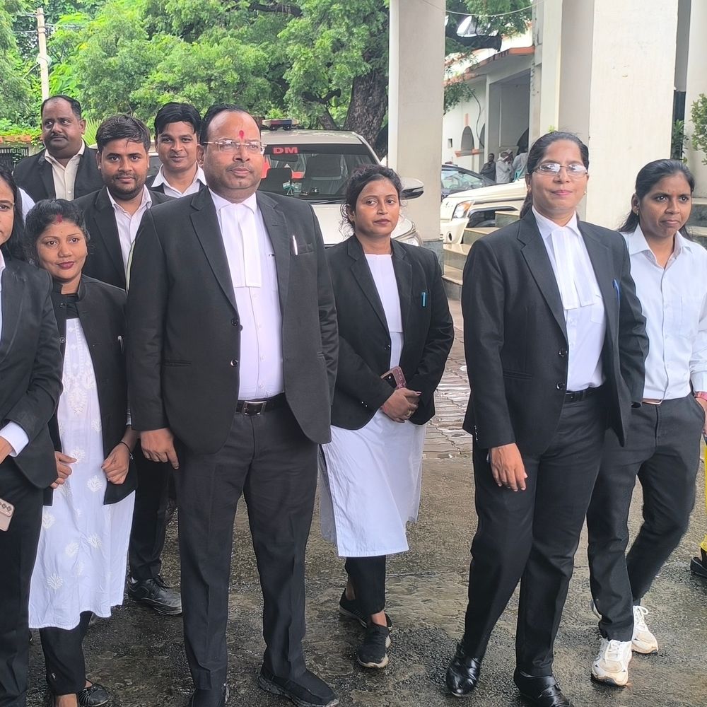 दिल्ली बस दुष्कर्म केस मैनपुरी ट्रांसफर करने की मांग:बेहतर पैरवी और पीड़ित परिवार की सुविधा के लिए वकीलों ने CM को भेजा ज्ञापन