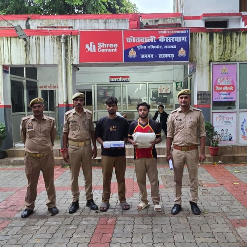 लखनऊ में होटल के कमरे से साइबर फ्रॉड गिरोह पकड़ा:4 नाबालिग समेत 6 लोग मिले, SBI के खातों में 3.28 करोड़ रुपए फ्रीज