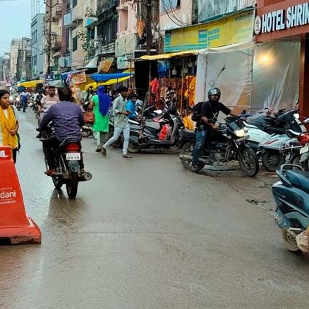 जनमाष्टमी पर्व को लेकर 400 से अधिक बल तैनात:रायगढ़ में जगह-जगह बनाए गए फिक्स प्वाईंट, पुलिस टीम की संदिग्धों पर रहेगी नजर