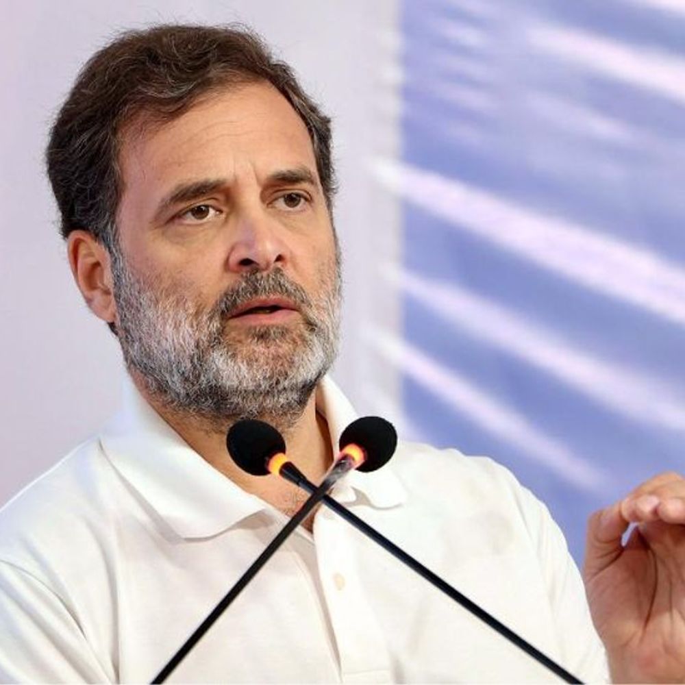 जंतर-मंतर प्रदर्शन में शामिल छात्रा को राहुल गांधी का समर्थन:आरोप- अमित शाह आरोपी को बचा रहे; छात्रा के पिता पर हुआ था हमला