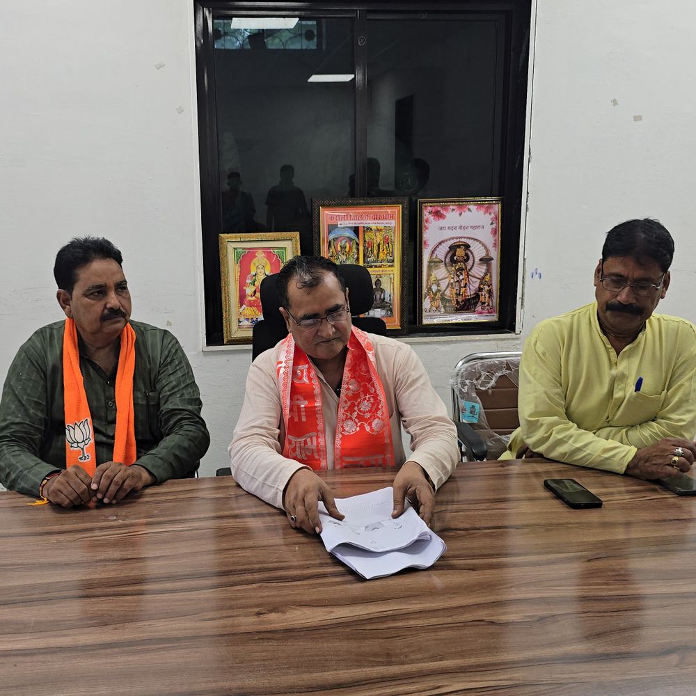 भाजपा ने करौली में नगरीय विकास संकल्प-पत्र जारी किया:शहर को जाम, आवारा पशु और गंदगी से मिलेगी राहत; रिंग रोड भी बनेगी