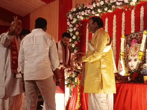 मेहंदीपुर बालाजी में जन्माष्टमी महोत्सव मनाया:कृष्ण की बाल लीलाओं की झांकियों ने मोहा मन, गृह राज्य मंत्री बेढ़म मुख्य अतिथि रहे