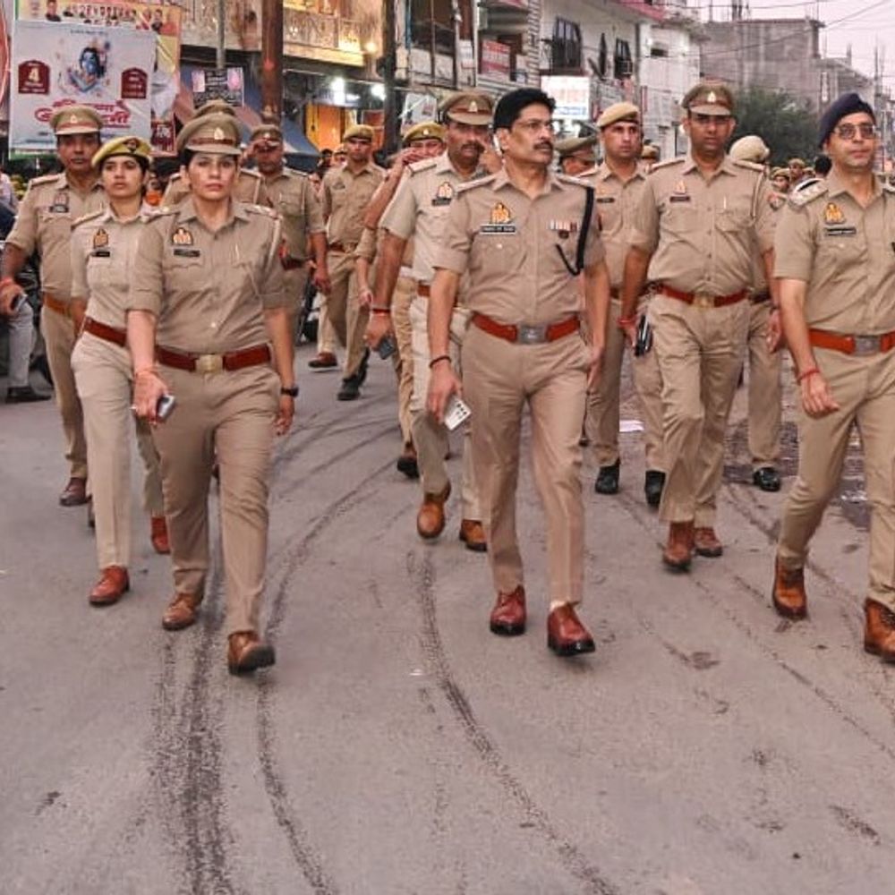 बुलंदशहर में चाकू से गोदकर युवक की हत्या की:रिश्तेदार ने पुरानी रंजिश में मारा, शव दफनाने से पहले पहुंची पुलिस