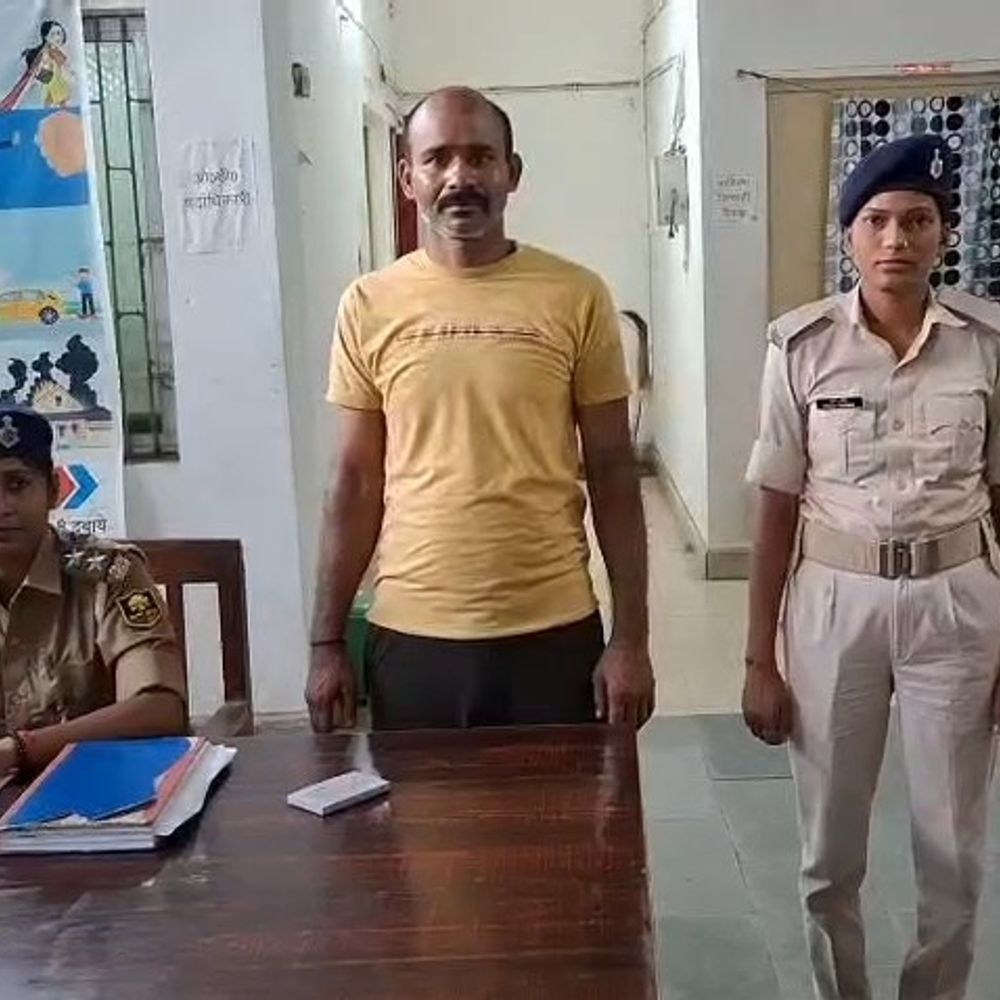 कंटेनर में ठूंसकर ले जाए जा रहे थे 147 मवेशी:कैमूर में तस्कर को दबोचा, NH-19 पर चेकिंग के दौरान पकड़ा गया कंटेनर