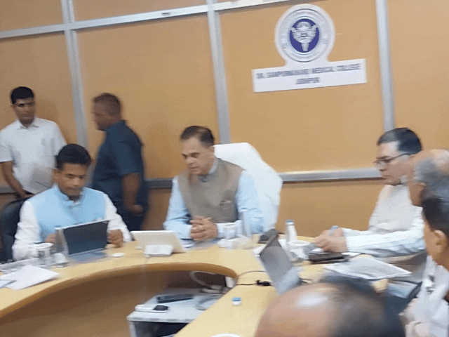 मुख्य सचिव बोले- उम्मेद अस्पताल पर मरीजों का दबाव:कहा- 6 सैटेलाइट अस्पतालों में जल्द सिजेरिशन-सेक्शन शुरू करेंगे, नर्सों ने ज्ञापन सौंपा