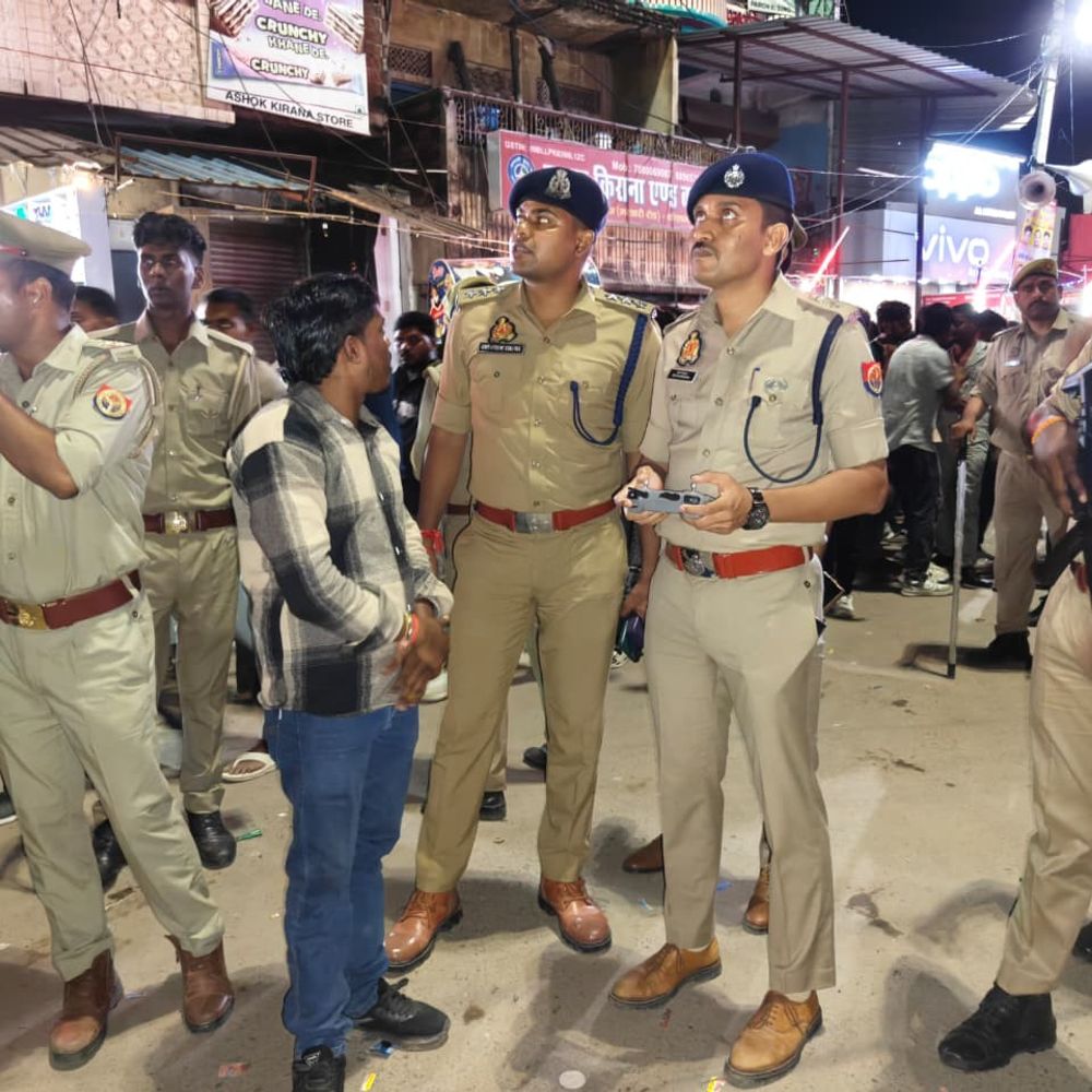 कौशांबी के दधिकांदो मेले में निकली झांकियां:एसपी ने ड्रोन से की भीड़ की निगरानी, रातभर चला डीजे कंपटीशन