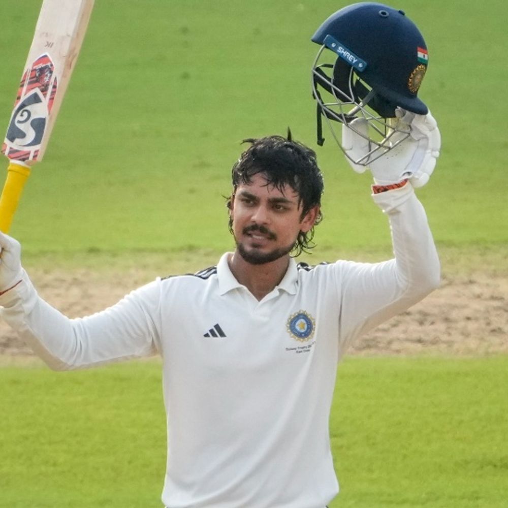 दलीप ट्रॉफी फाइनल में ईशान किशन का शतक:कुशाग्र की फिफ्टी, सूर्यवंशी ने 44 रन बनाए; पहले दिन ईस्ट जोन 385/4