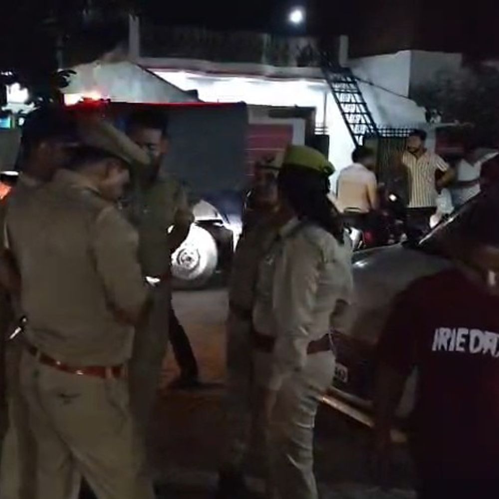 घरेलू कलह के बीच विवाहिता ने फांसी लगाकर दी जान:उन्नाव में घर के पहले मंजिल पर लटकी मिली, बलिया की रहने वाली थी