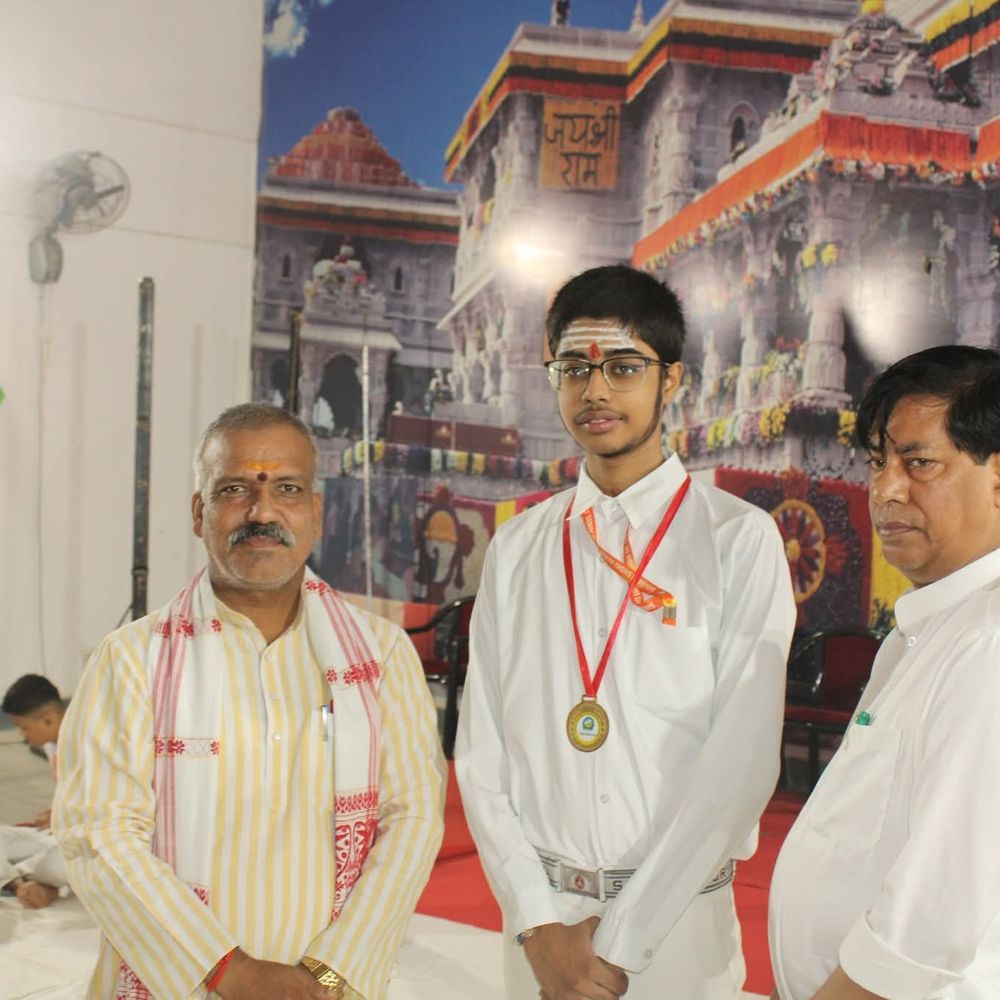 गोरखपुर में संस्कृत सप्ताह का समापन समारोह:प्रान्त मंत्री बोले-संस्कृत भाषा सभी जननी, इसके बिना संस्कृति विकास संभव नहीं