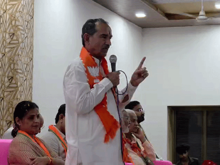 BJP प्रदेशाध्यक्ष बोले-अमेरिका, यूरोप 'कॉकरोच' पर कर रहा इनवेस्टमेंट:बाड़मेर की 55 सीटें जीताकर सिखाओ सबक, तभी राहुल गांधी-खड़गे बनेगें राष्ट्रभक्त