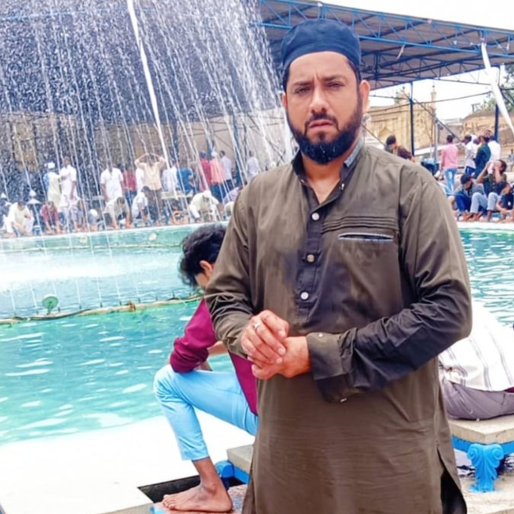 फर्नीचर सेट करते-करते बिगड़ी तबीयत, चली गई जान:  खंडवा में युवा कटलरी कारोबारी की हार्ट अटैक से मौत, अंतिम विदाई में उमड़ी भीड़ – Khandwa News