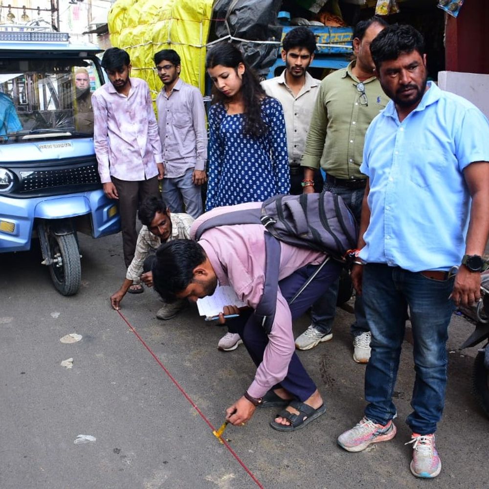 उज्जैन में सिंहस्थ के लिए 15 मीटर चौड़ी होगी सड़क:14 करोड़ से होगा विकास, 136 भवन जद में आएंगे; मार्किंग शुरू
