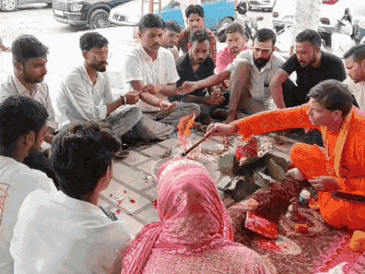 हल्द्वानी शुद्धिकरण मामले में एडवोकेट की शिकायत पर पहली FIR:बोलीं- मैं मौके पर थी, ‘अल्लाह हू अकबर’ के नारे नहीं लगे, एडिटेड वीडियो फैलाए गए